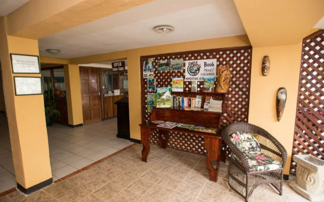 Copacabana Hotel and Suites