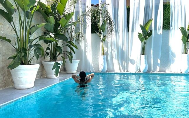 Voger Alacatı Koyici