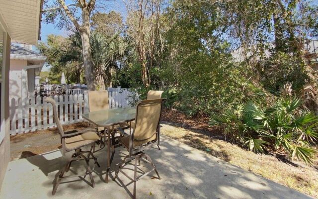 Maravilla Beach House by Destin Getaways