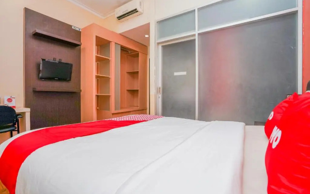 OYO 1956 Kana Family Residence