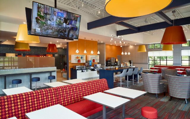 LivINN Hotel St. Paul – I-94 – East 3M Area