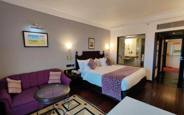 Hotel Royal Orchid Bangalore – Guest Rooms – Bangalore