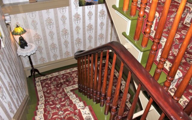 Carriage Stop Bed & Breakfast