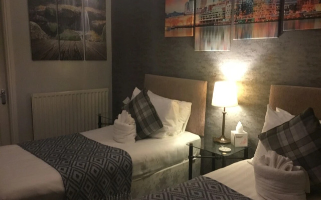 The Kings Arms Hotel
