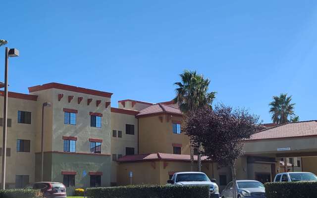 Best Western Hesperia Victorville Suites