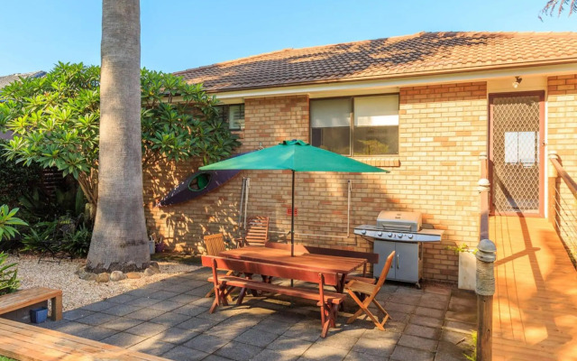 OSPREY Gerroa 4pm check out Sundays