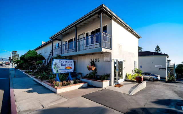 Crescent Bay Inn