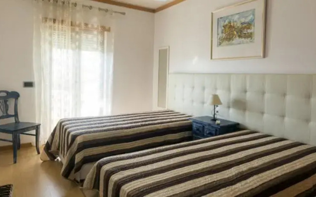 Akisol Albufeira Oura III