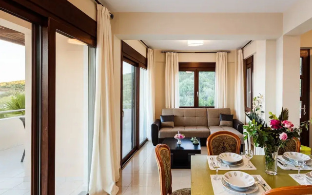 Armonia by the Sea - Majestic Seaside Retreat