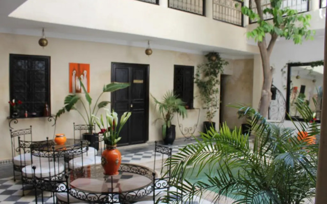 Riad Dar Lyna