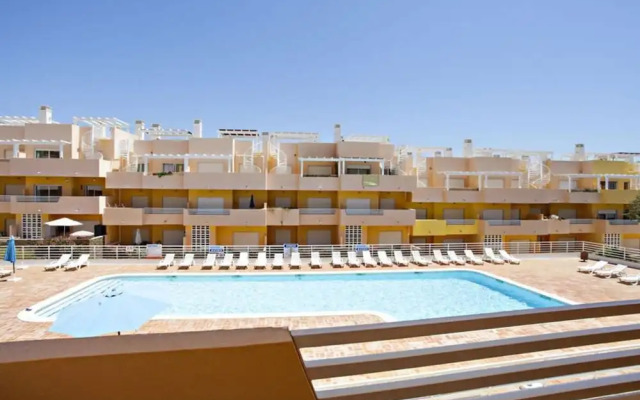 Duja in Tavira With 2 Bedrooms and 2 Bathrooms