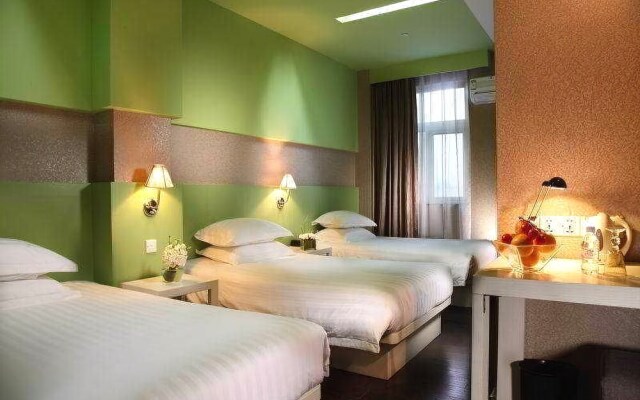 Elan Inn East Station