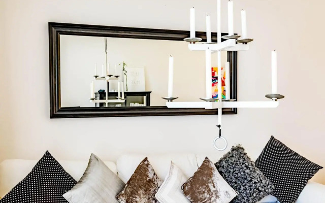 Ap165 - Contemporary Scandinavian Style Apartment