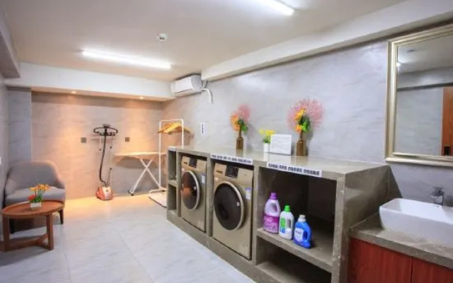 Yitel Collection(Lingshui Yelin Road)
