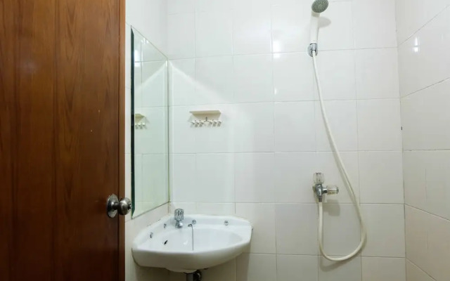 Full Furnished 2Br Pluit Sea View Apartment By Travelio