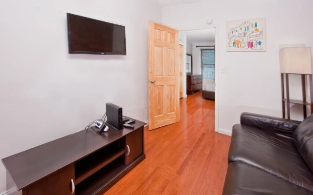 Cozy 2 BR on East Harlem