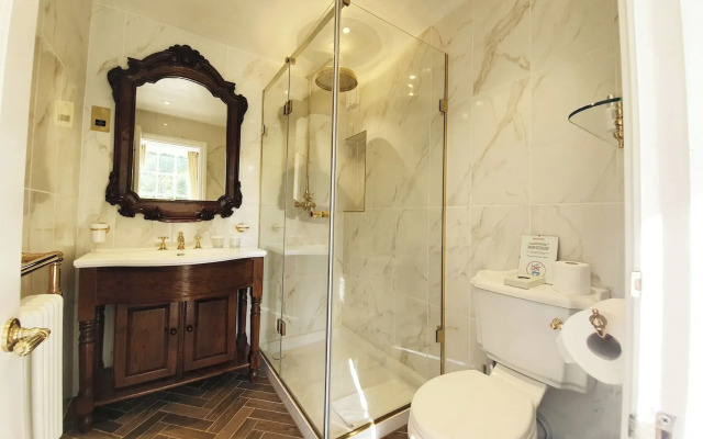 Plas Dinas Country House