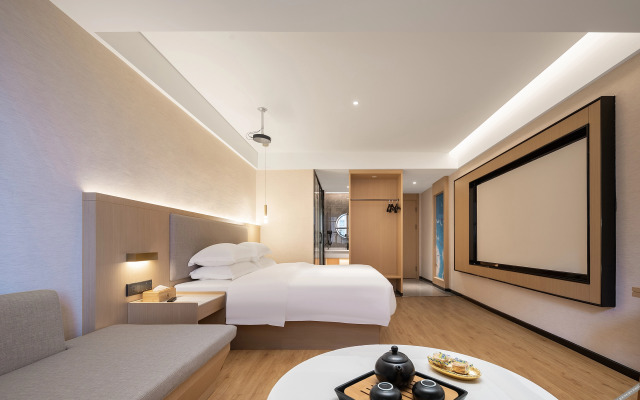 Shiyue Hotel (Gaoxian Fortune Center Store)