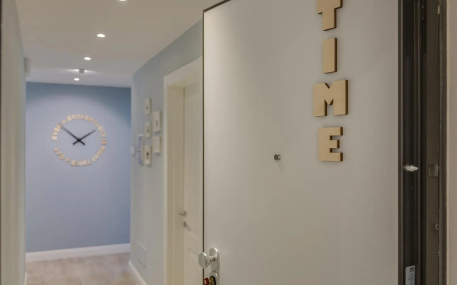 Cherubini Palace Thematic Apartment