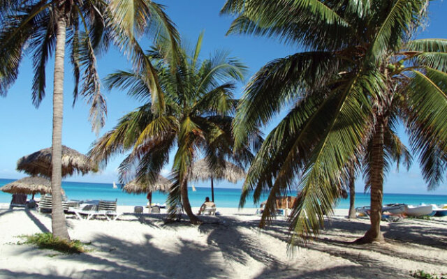 Gran Caribe Sun Beach