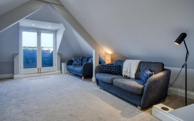 Captains Lookout - 1 Bedroom Apartment - Tenby