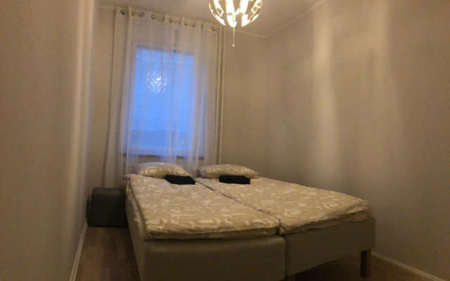 Perheasunto keskustassa