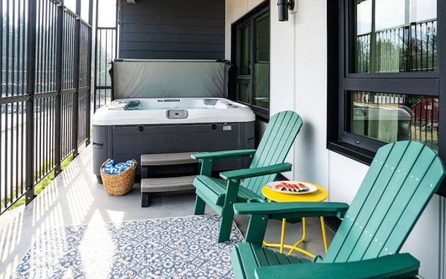 Cabot Views by Revelstoke Vacations