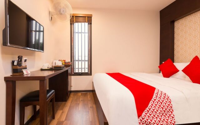 Thang Long Hotel by OYO Rooms