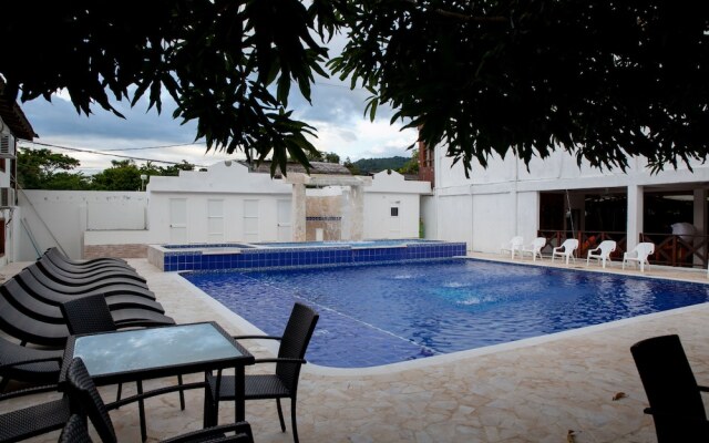 Hotel Bahía Pinorroa
