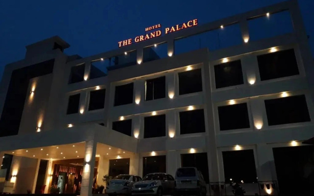Hotel Grand Palace by OYO Rooms
