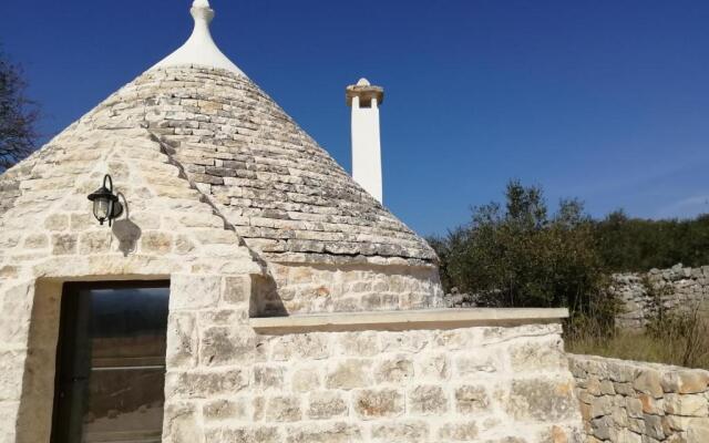 Trullo Home Sleeps 4 With Pool