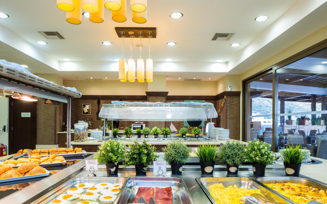 Filion Suites Resort & Spa