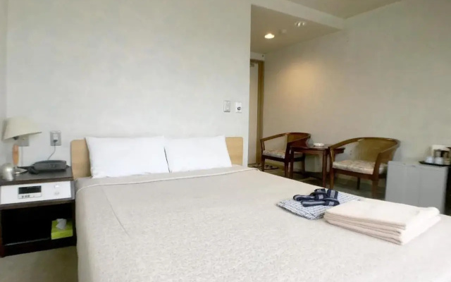 Hotel Shibukawa Hills