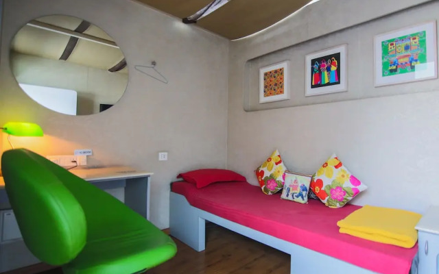 Sams Snooze At My Space