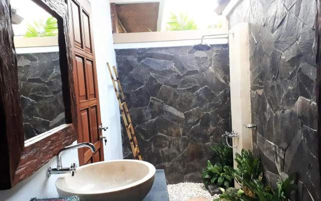 The Calmtree Bungalows