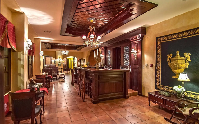 Doupiani House Hotel