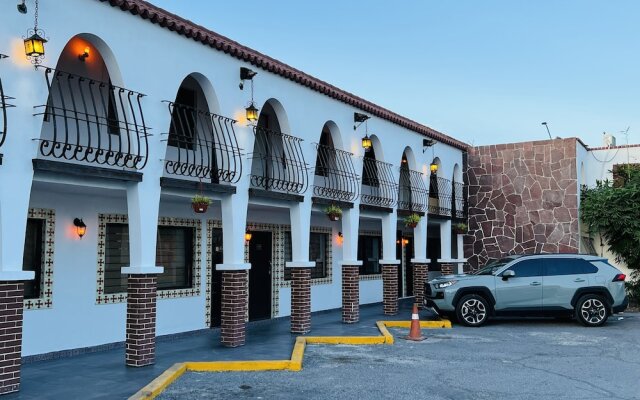 Hotel & Suites Hacienda Santa Maria