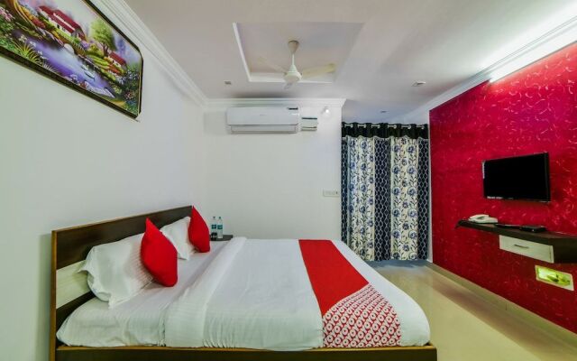 Oyo 18407 Noble Lodge