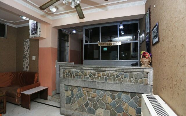 Oyo 24966 Grand Hotel And Restaurant