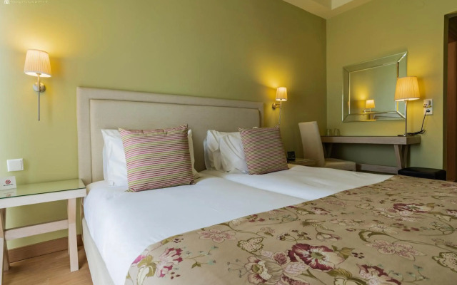 Avra Hotel