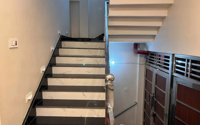 Swimming Pool Hotel G resort Near temple