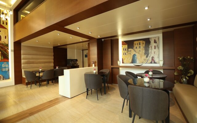 Britannia Suites