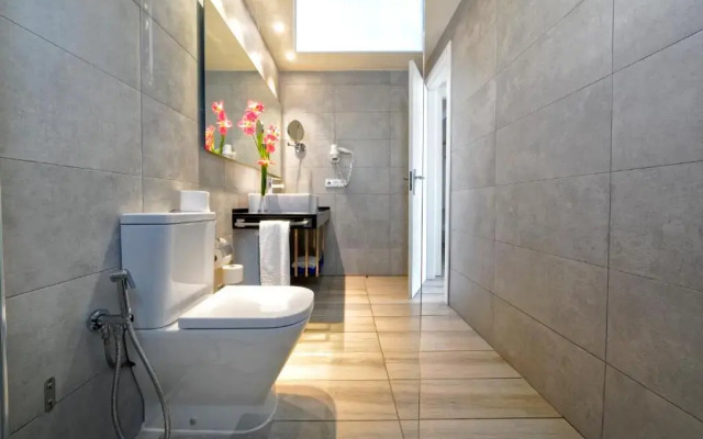 Aqua Suites