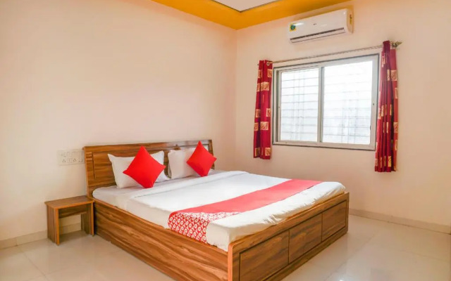 Hotel Peshwai Lodge by OYO Rooms