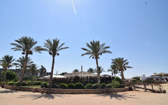 Sharm El Naga Resort and Diving Center