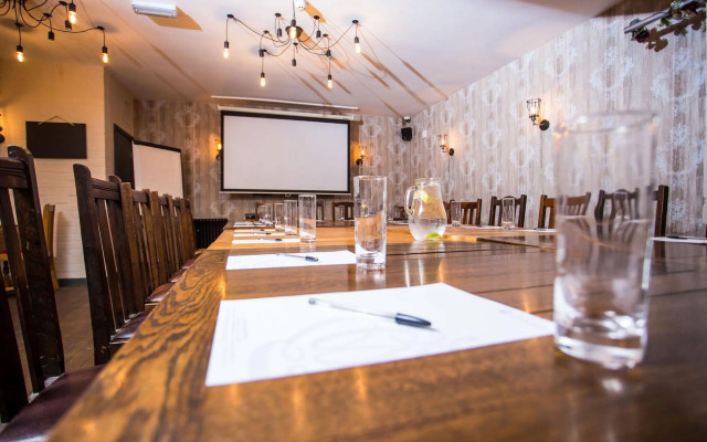 Duke Of Edinburgh Hotel