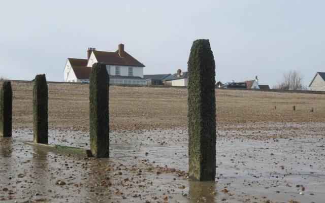 Foreshore House