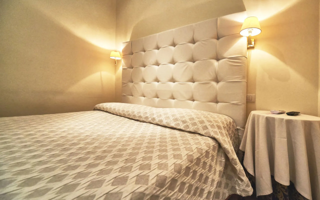 Townhouse Condotti 29