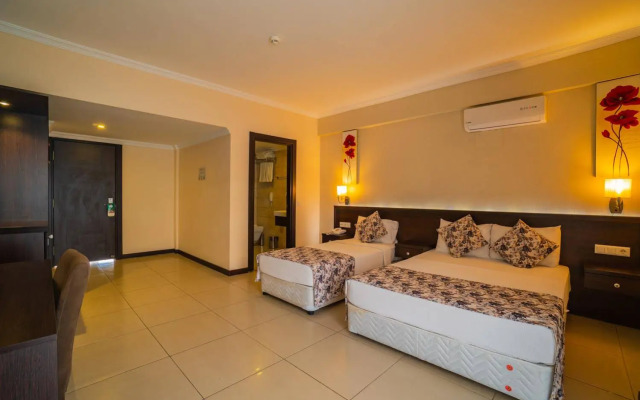 Sunshine Holiday Resort