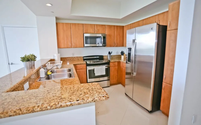 NUOVO - Downtown Miami / Brickell